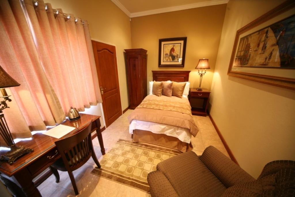 เลอคอซโม่ เกสท์เฮาส์ Hotel โจฮันเนสเบิร์ก ภายนอก รูปภาพ
